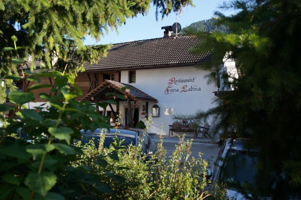 Bed and Breakfast La Uecia By Fana Ladina à San Vigilio Extérieur photo